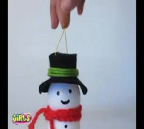 Membuat Snowman atau Boneka Manusia Salju dari Botol Bekas
